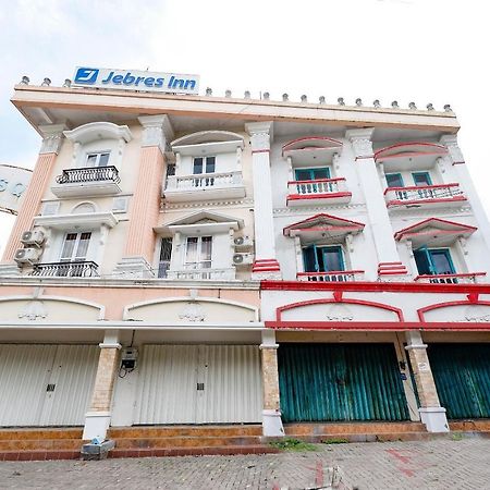 Oyo 2298 Jebres House Syariah Hotel Solo Exterior foto