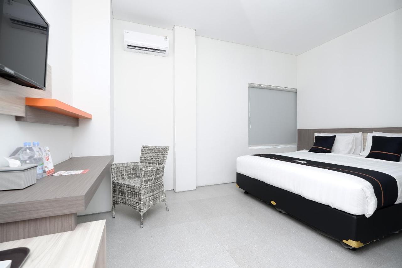 Oyo 2298 Jebres House Syariah Hotel Solo Exterior foto
